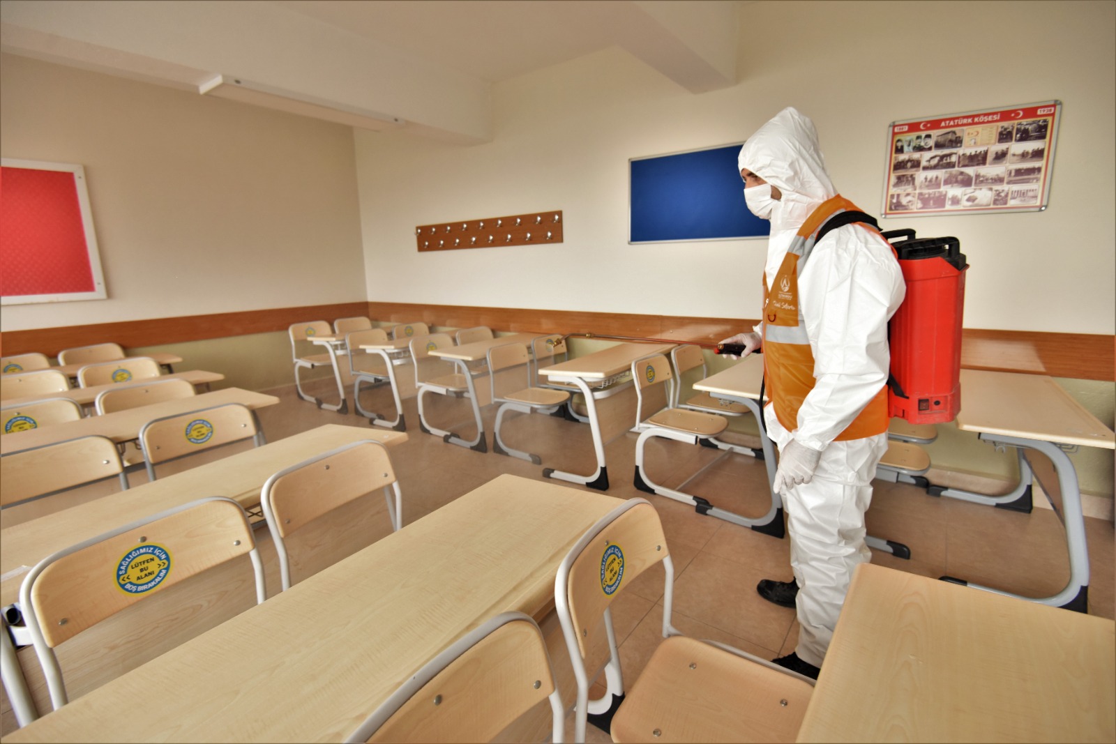 ALTINORDU’DA OKULLAR DEZENFEKTE EDİLDİ!