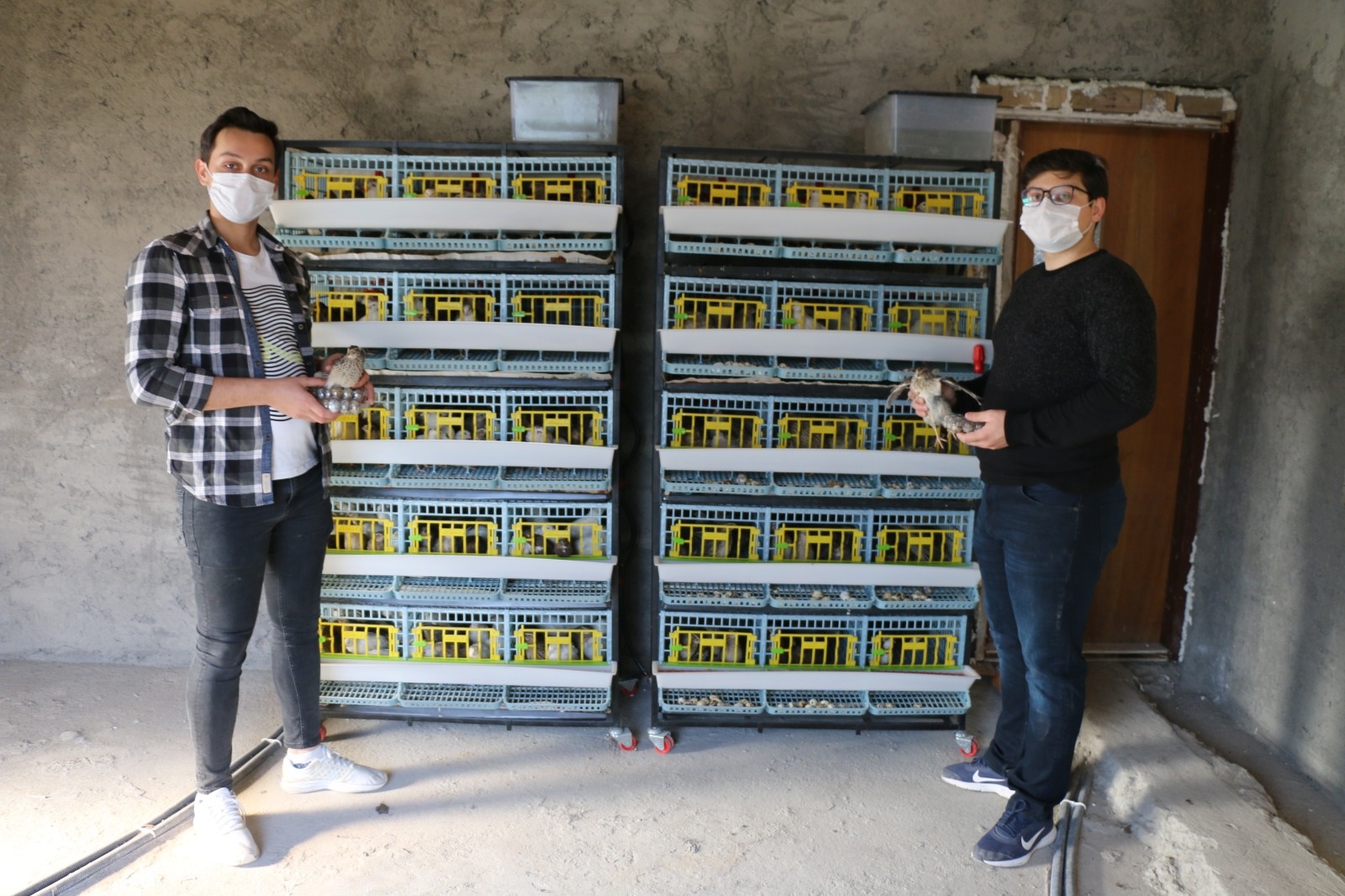 ÜNİVERSİTELİ GENÇLER PANDEMİYİ FIRSATA ÇEVİRDİ