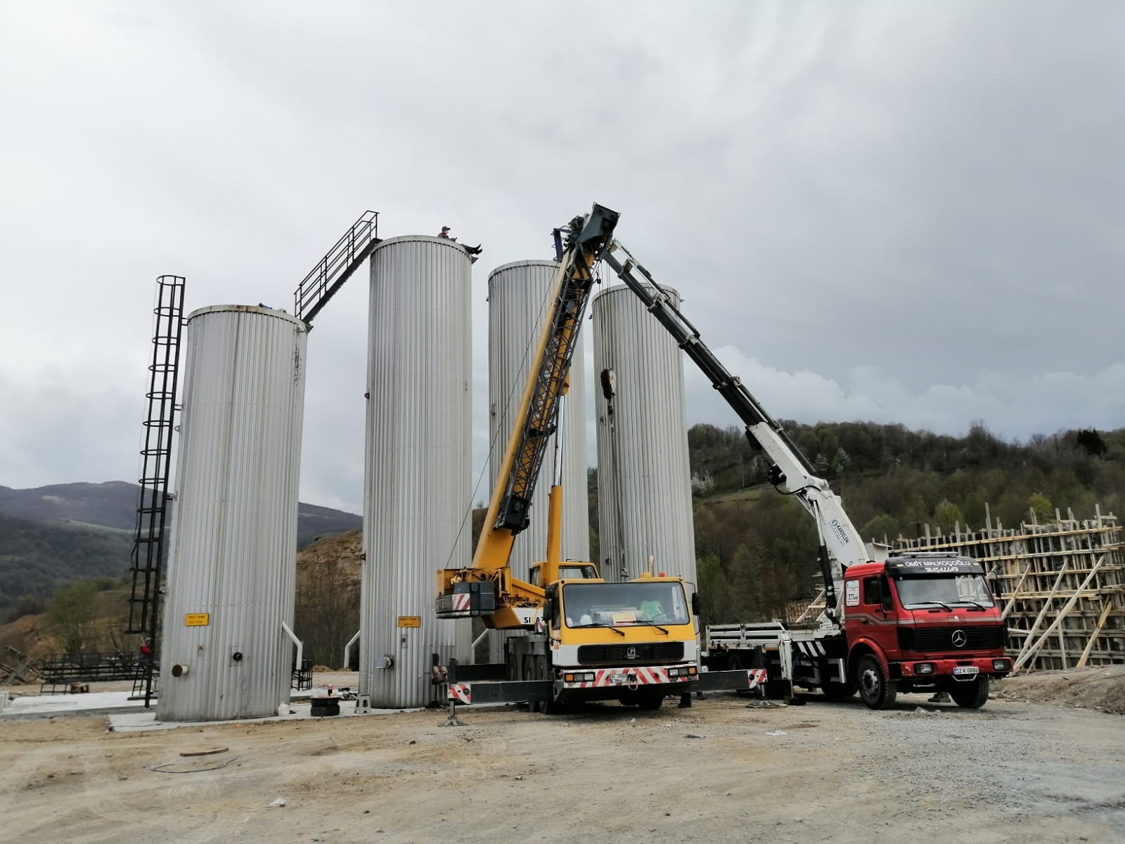 GÖLKÖY’E ASFALT PLENTİ KURULUYOR