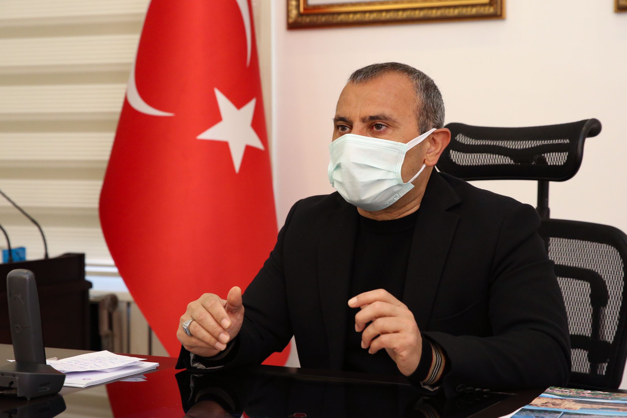 VALİ SONEL PAZAR YERİ TEDBİRLERİYLE İLGİLİ UYARILARDA BULUNDU