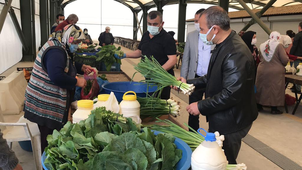 Vali Sonel, Semt Pazarlarında Denetimde Bulundu 