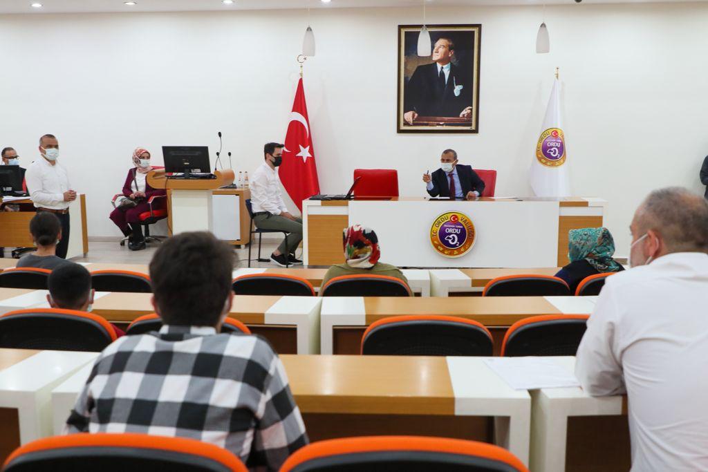 VALİ SONEL VATANDAŞLARIN DERDİNE DERMAN OLMAYI SÜRDÜRÜYOR