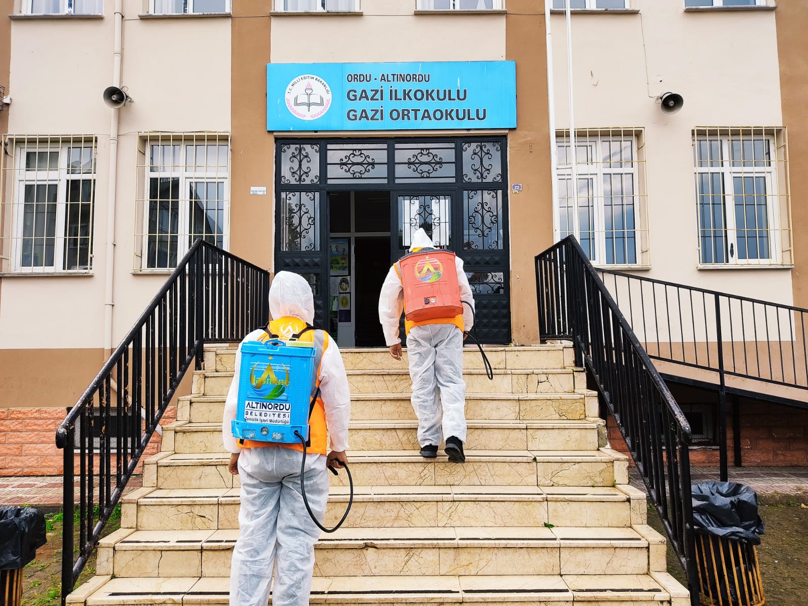 ALTINORDU BELEDİYESİ VATANDAŞLARIN YANINDA