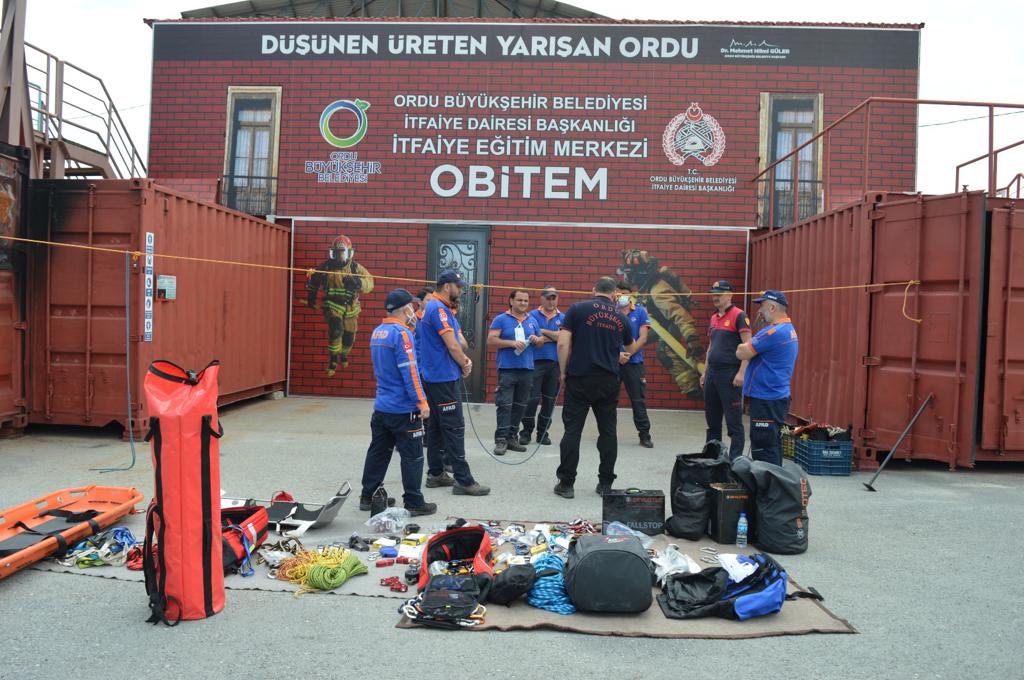 ORDU İTFAİYESİNDEN GİRESUN AFAD ARAMA KURTARMA EKİBİNE EĞİTİM
