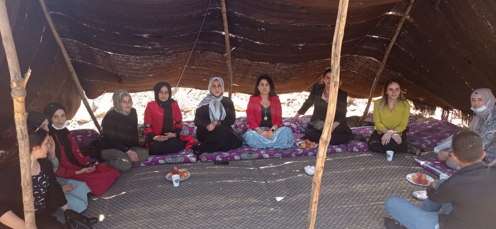 TEŞEKKÜRLER KADİM HAKKARİ VE DEĞER KATANLARINA...