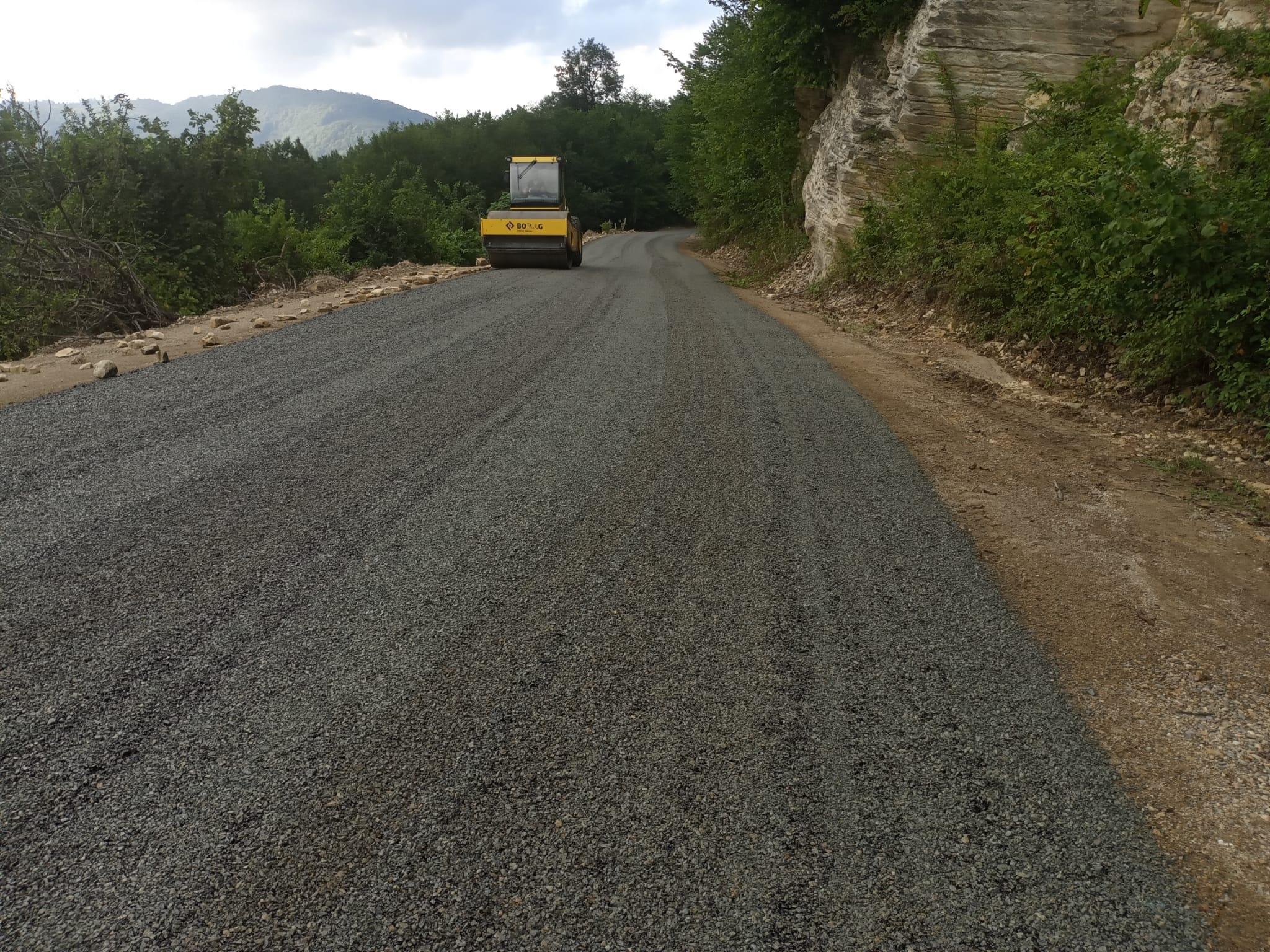 ÜNYE’DE ASFALT MUTLULUĞU