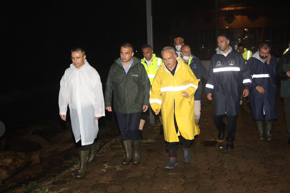 SEL FATSA’DA ETKİLİ OLDU EKİPLER TAM KADRO SAHADA