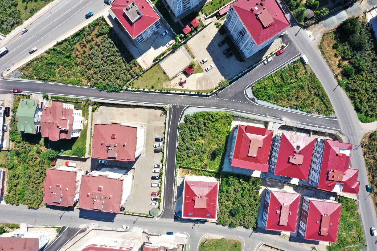 ATINORDU BELEDİYESİ ÇALIŞIYOR ALTINORDU GÜZELLEŞİYOR