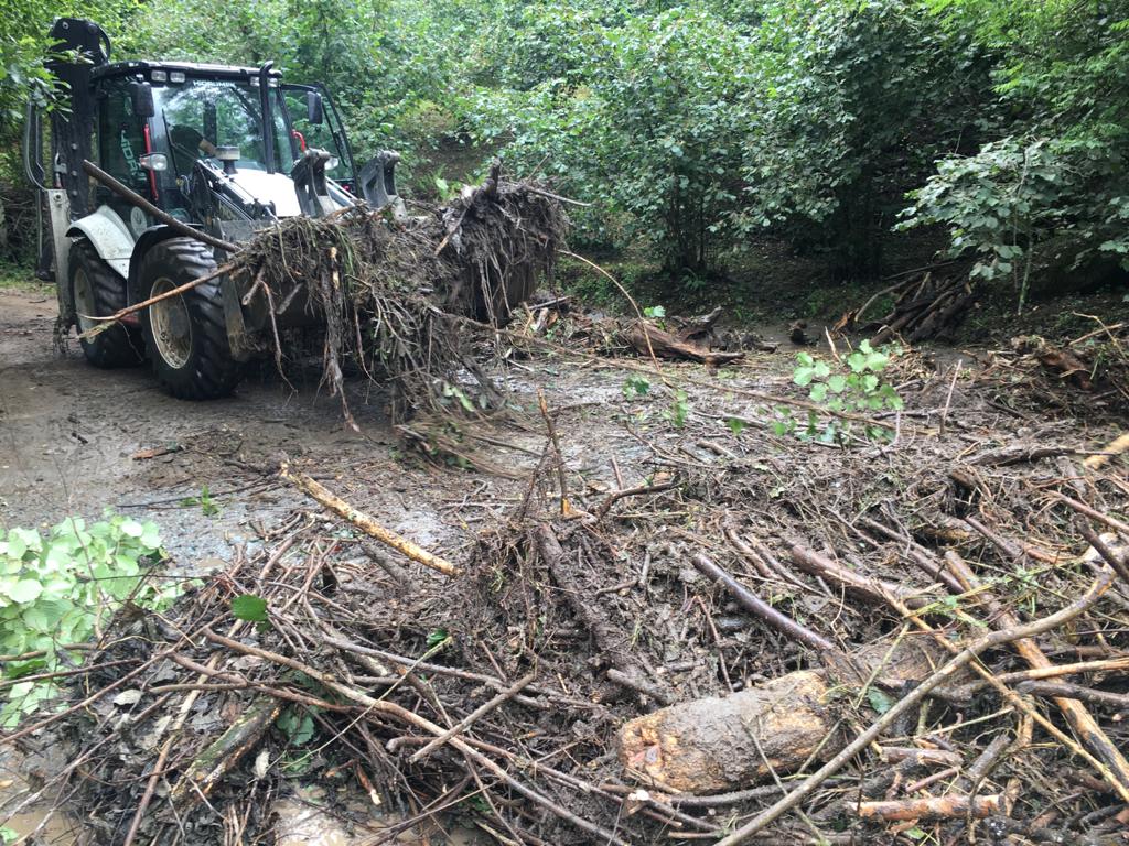ALTINORDU BELEDİYESİ KESİNTİSİZ HİZMET BELEDİYECİLİĞİ İLE HER ZAMAN OLDUĞU GİBİ AŞIRI YAĞIŞLARDA DA VATANDAŞININ  YANINDAYDI