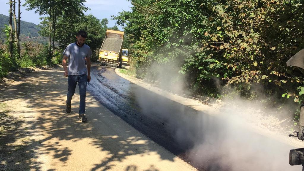 PERŞEMBE VE FATSA İLÇELERİNİN BEKLEDİĞİ YOL ASFALTLA BULUŞUYOR