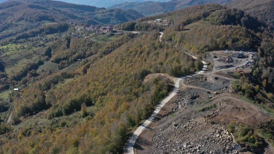 BAŞKAN GÜLER’İN ASFALT HAMLESİ SORUNLARI ÇÖZÜYOR