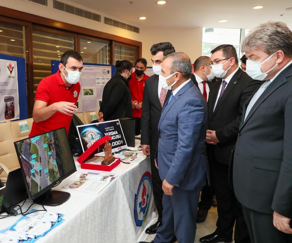 Vali Sonel, “Bir Yerde Başarı Varsa, Orada Milli Takım Ruhu Vardır”