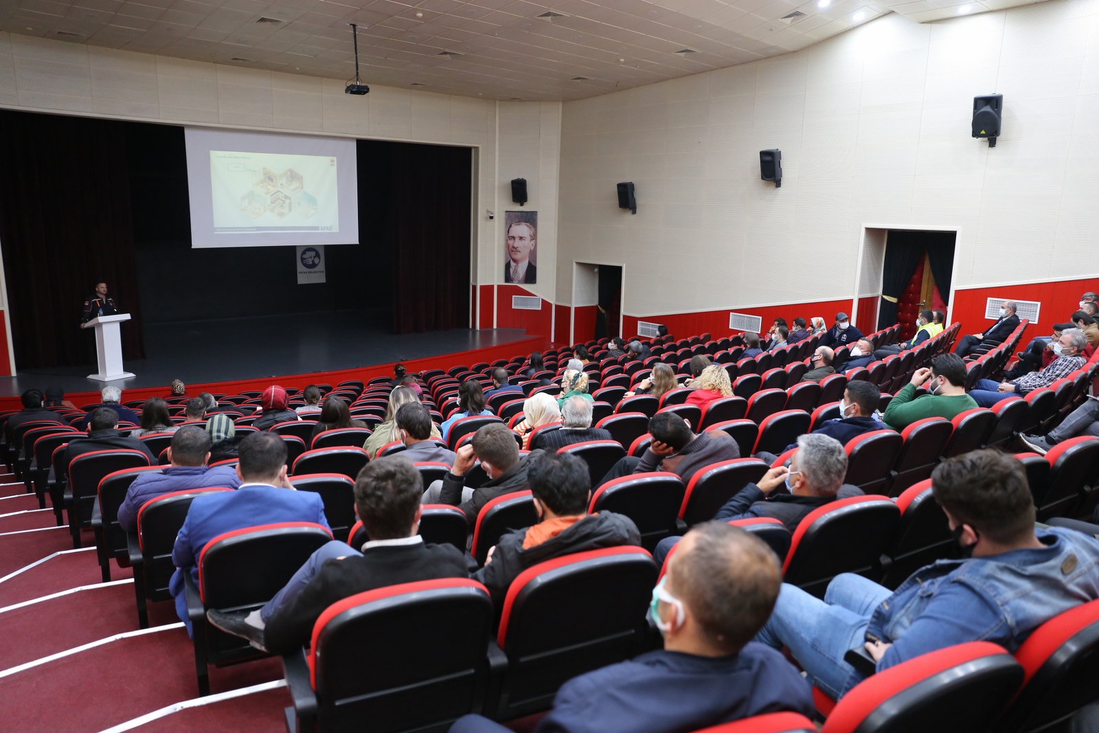 BELEDİYE PERSONELLERİNE  'AFET EĞİTİMİ '