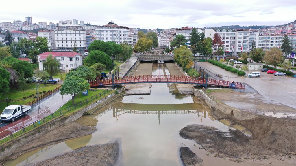 YAYALAR İÇİN GÜVENLİ VE KONFORLU KÖPRÜ