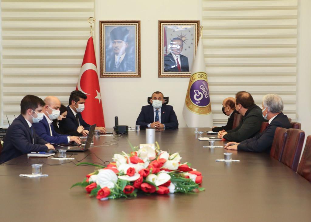 VALİ SONEL, “BİREYSEL TEDBİRLERİ ELDEN BIRAKMAYALIM. HATIRLATMA AŞISINI MUTLAKA OLALIM”