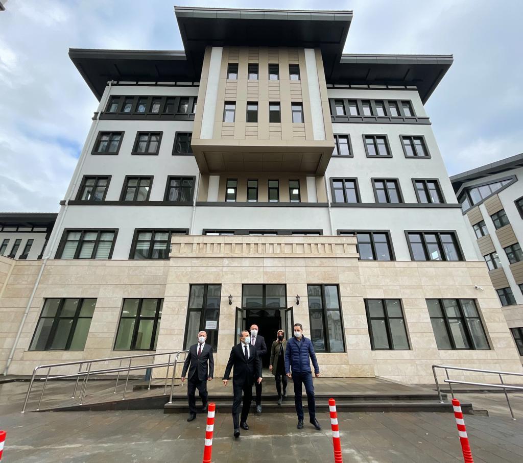 VALİ SONEL, YİKOB’U YENİ HİZMET BİNASINDA ZİYARET ETTİ