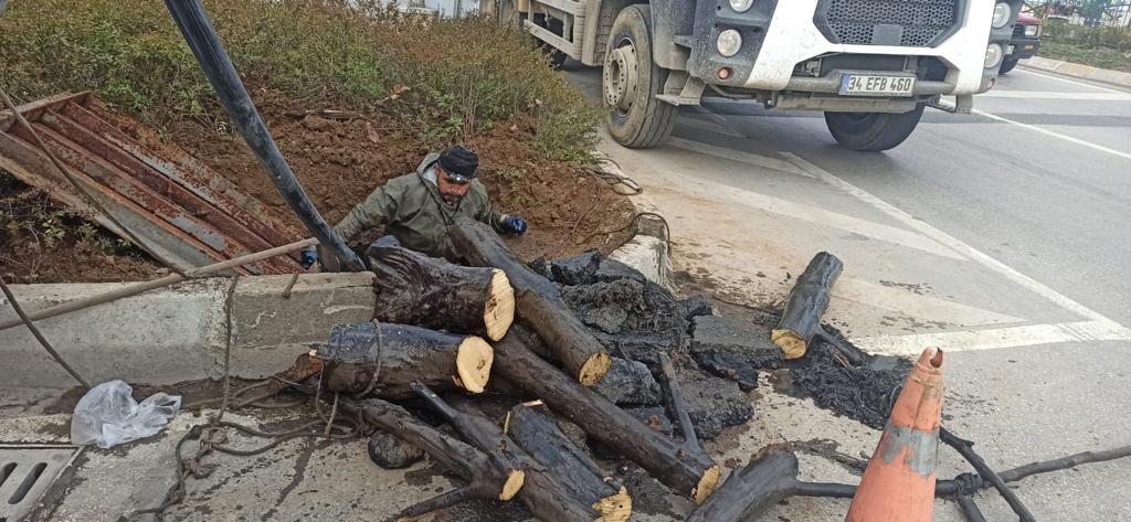 BÜYÜKŞEHİR ALTYAPIDA TEMİZLİK SEFERBERLİĞİ BAŞLATTI