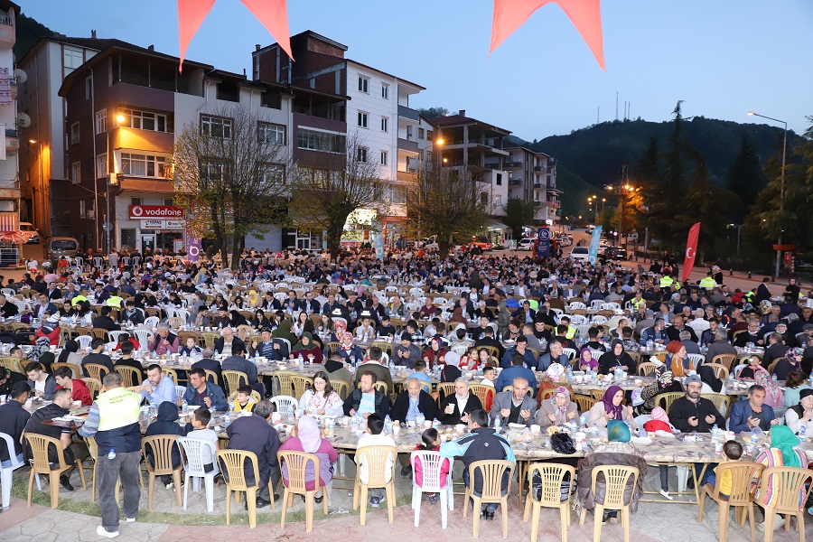 İKİZCE’DE RAMAZAN ÇOŞKUSU