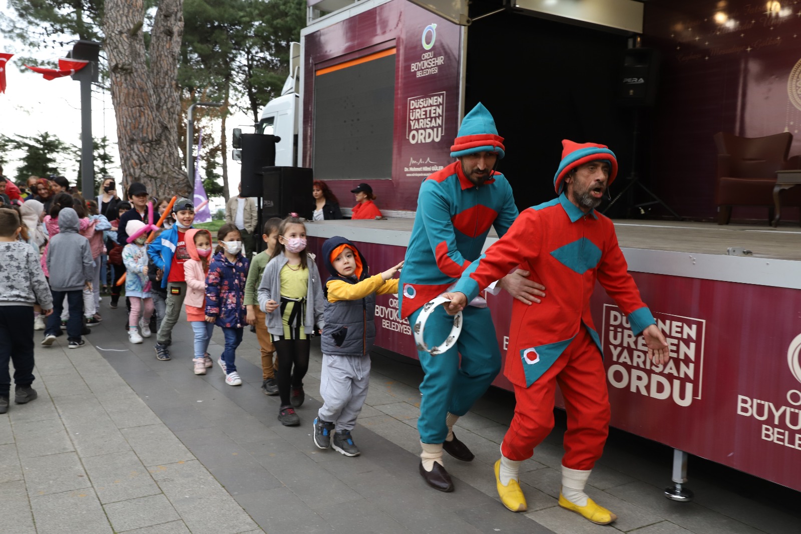 RAMAZAN COŞKUSU 19 İLÇEDE SÜRÜYOR