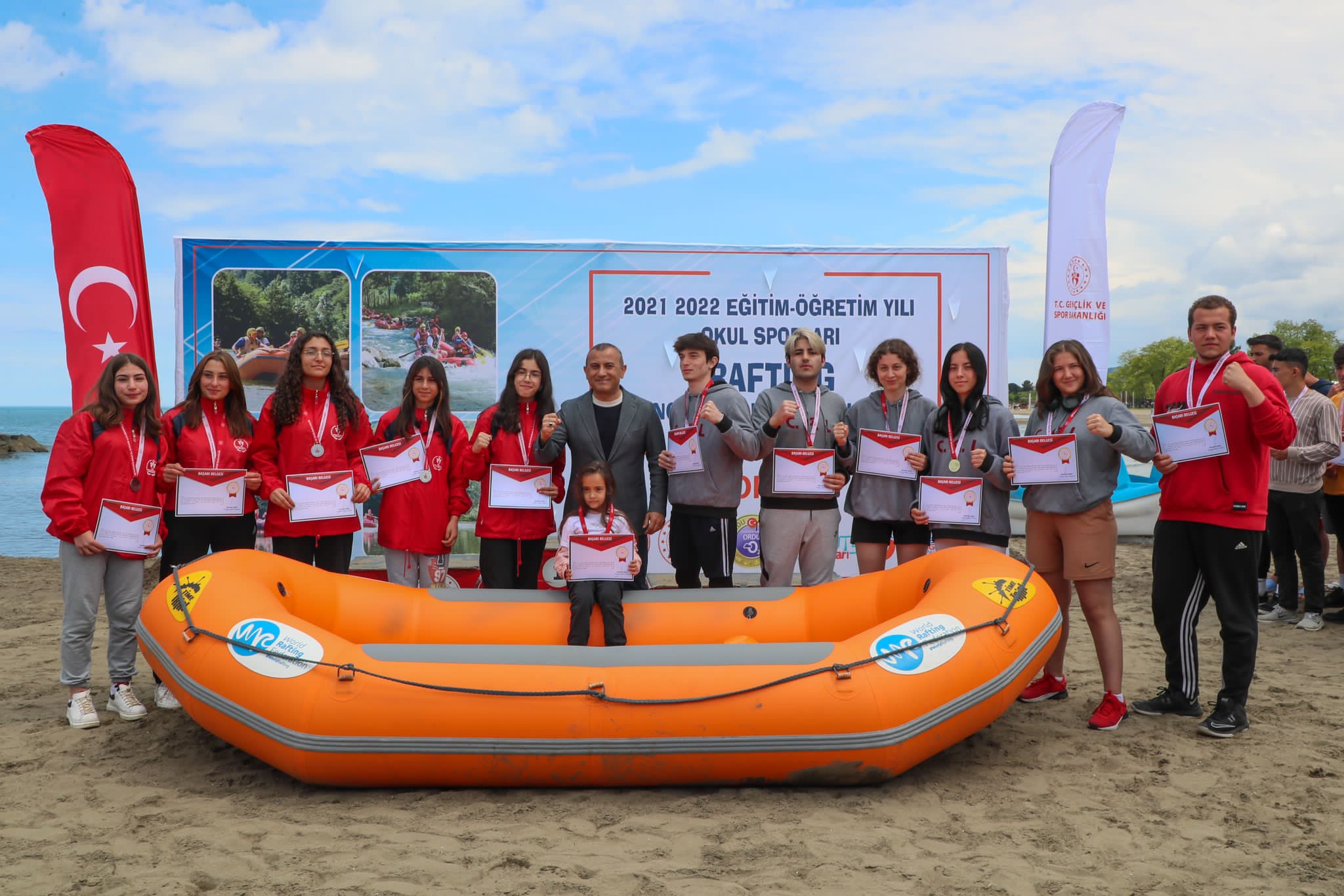 Ordu’da 2 Gün Süren Gençler Rafting Şampiyonası Sona Erdi