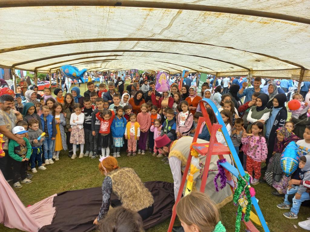 BİN 500 RAKIMDA TİYATRO MUTLULUĞU