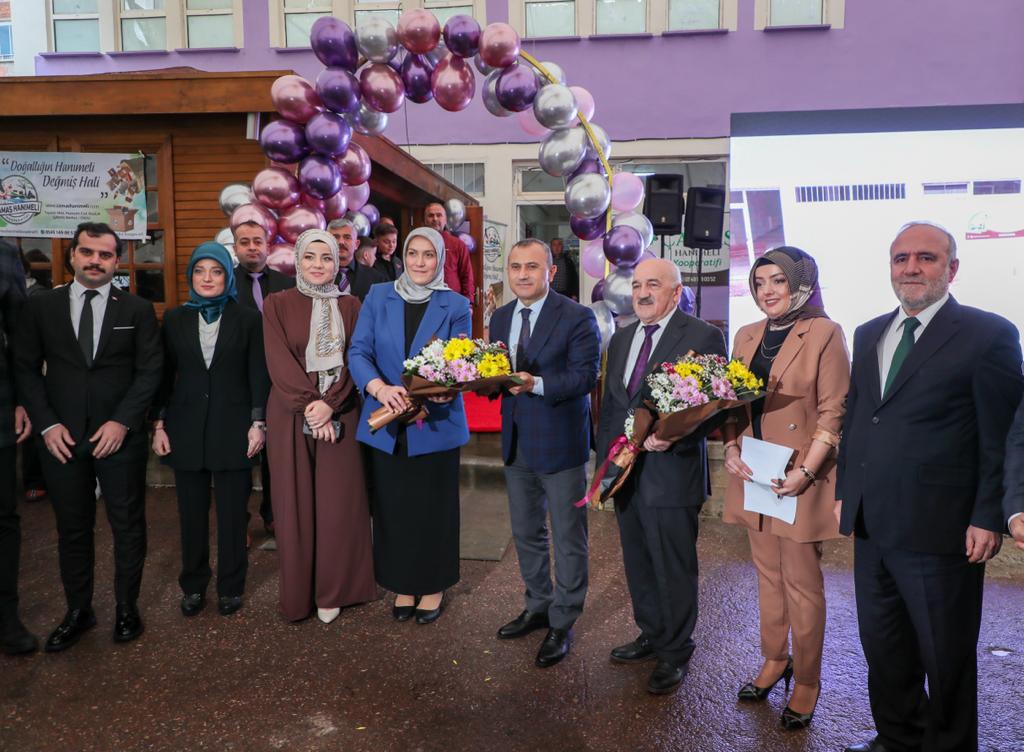 Çamaş Hanımeli Kadın Girişimi Üretim ve İşletme Kooperatifinin Satış Mağazası Açıldı