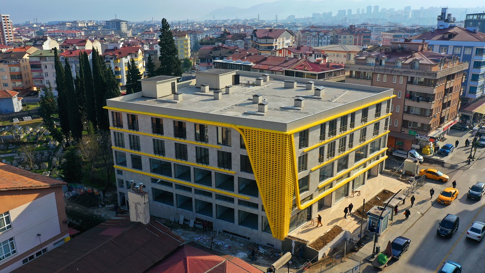 ‘Yeni Çarşı Ticaret Merkezi’ açılışa hazırlanıyor