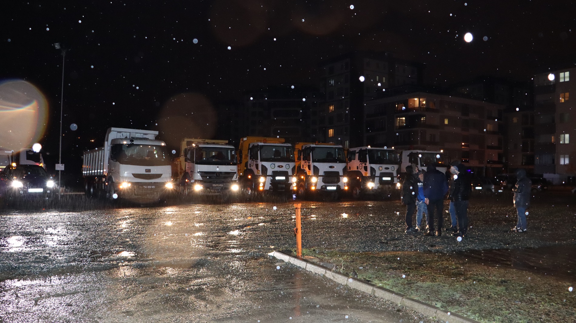 Büyükşehir Akın Akın Bölgeye Gidiyor