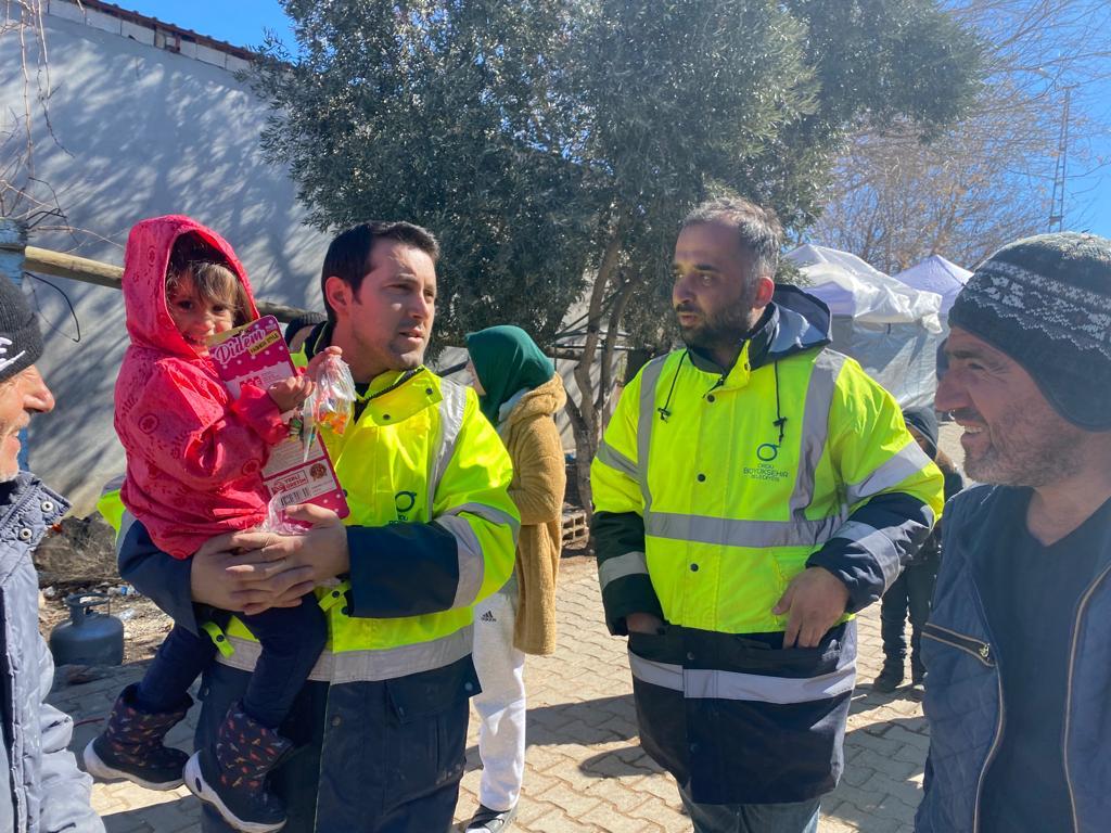 Her Şey Sıcak Bir Tebessüm İçin