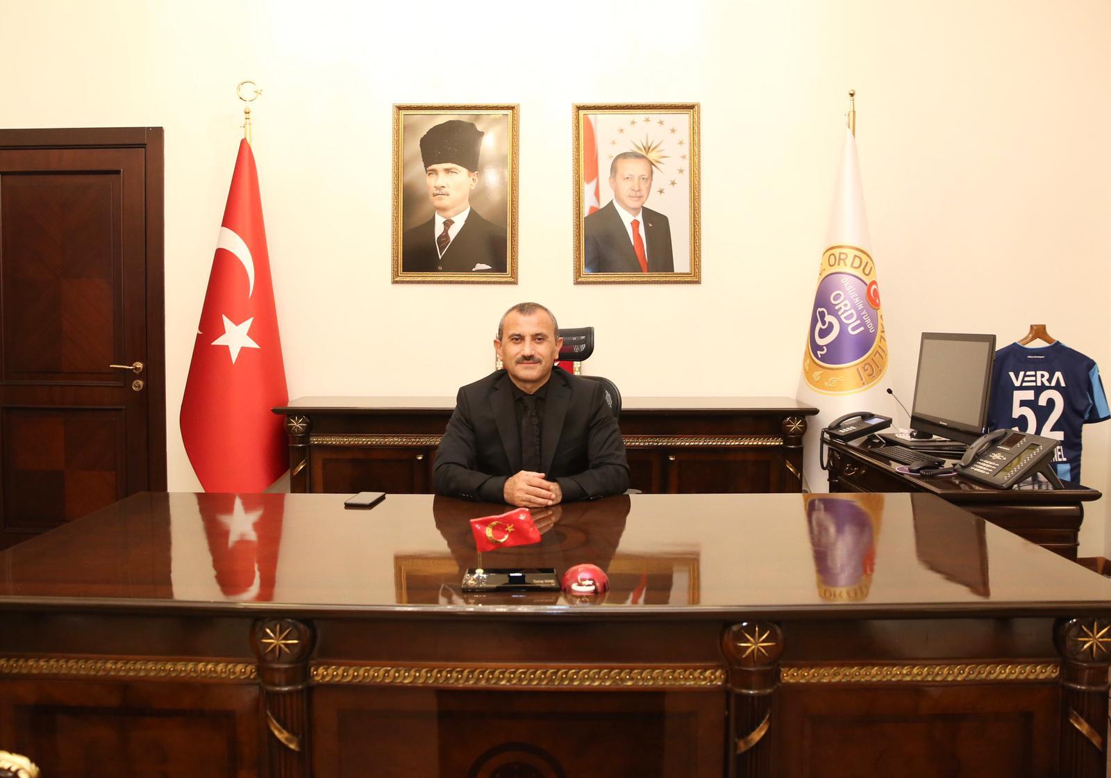 Vali Tuncay Sonel’in Berat Kandili Mesajı