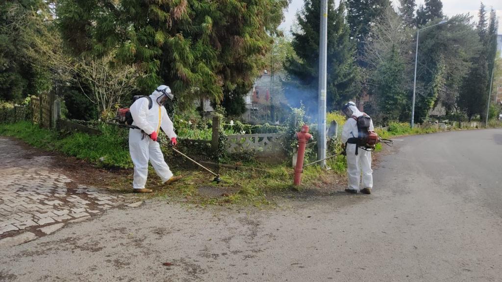 Mezarlıklar Bayrama Hazır